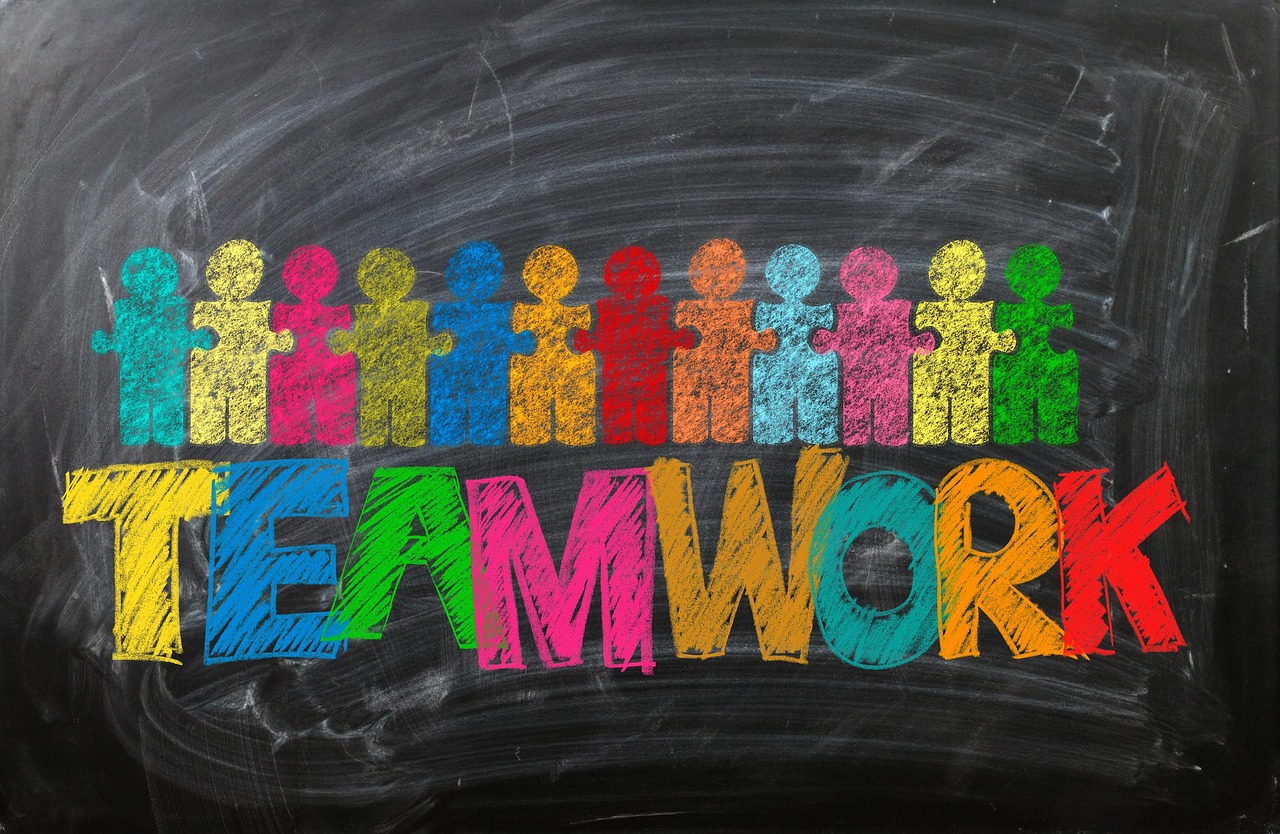 entdecken sie kreative ideen für ihr familienzimmer! gestalten sie einen einladenden und funktionalen raum, der den bedürfnissen ihrer familie gerecht wird. tipps zur einrichtung, dekoration und organisation für ein harmonisches zuhause.