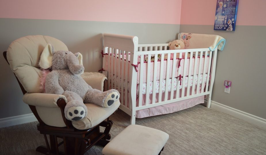 entdecken sie unsere auswahl an hochwertigen babybetten, die komfort und sicherheit für ihr neugeborenes bieten. ideal für einen ruhigen schlaf und ein liebevolles zuhause.