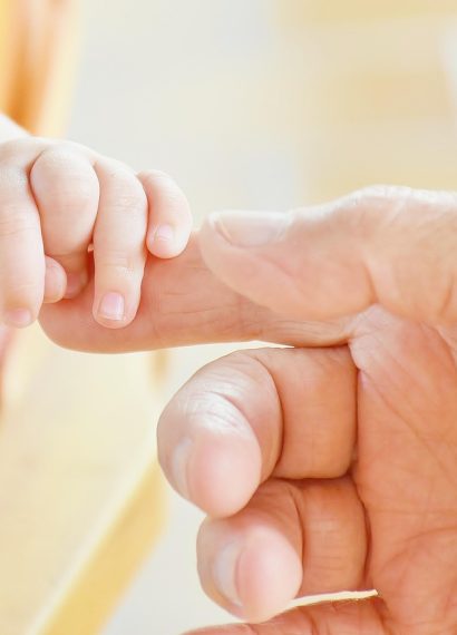 entdecken sie eine vielfältige auswahl an hochwertigem babyspielzeug, das die sinne anregt und die entwicklung ihres kindes fördert. von greiflingen bis zu interaktiven spielzeugen - alles, was ihr baby braucht, um sicher und spielerisch zu lernen.