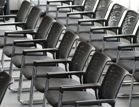 entdecken sie eine vielfältige auswahl an möbeln für jeden stil und geschmack. von modernen designs bis hin zu klassischen stilen – finden sie die perfekten stücke, um ihr zuhause zu gestalten und zu verschönern.