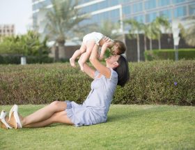 entdecken sie wertvolle tipps und ratschläge zum thema elternschaft. von der erziehung bis zur entwicklung von kindern - alles, was sie für ein glückliches familienleben benötigen.